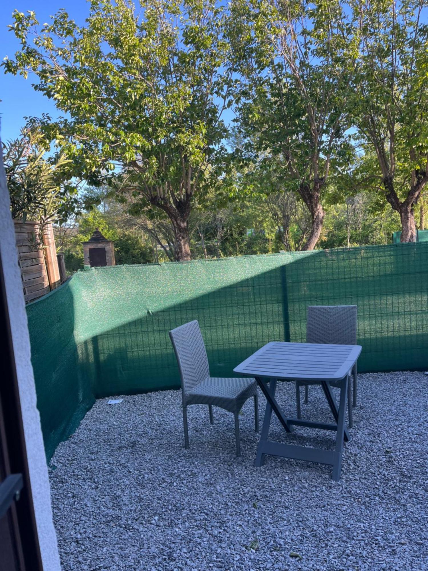 Appartement Avec Piscine Au Milieu Des Vignes Les Arcs-sur-Argens Dış mekan fotoğraf